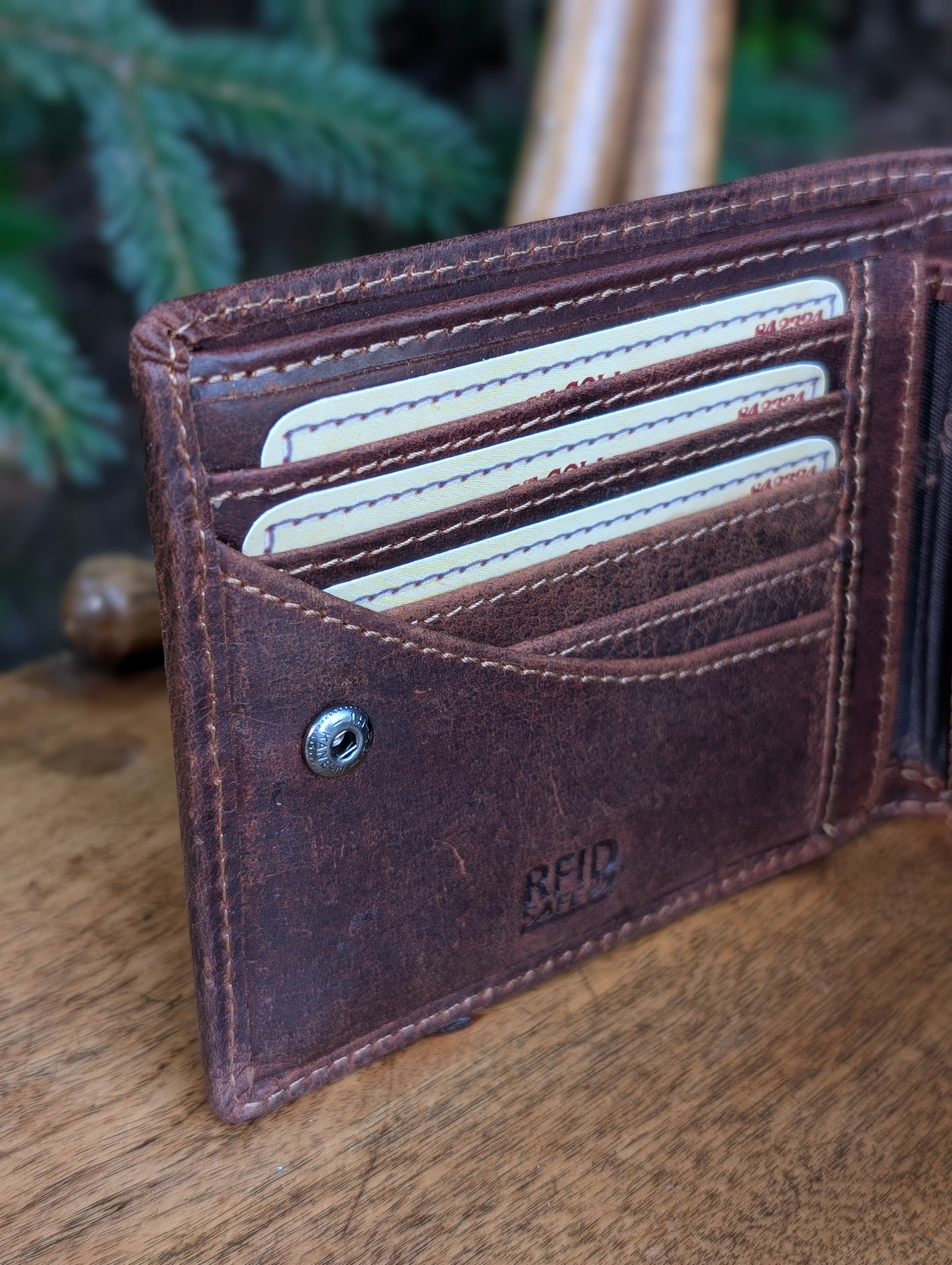 Leather RFID Wallet  2128 Sandel