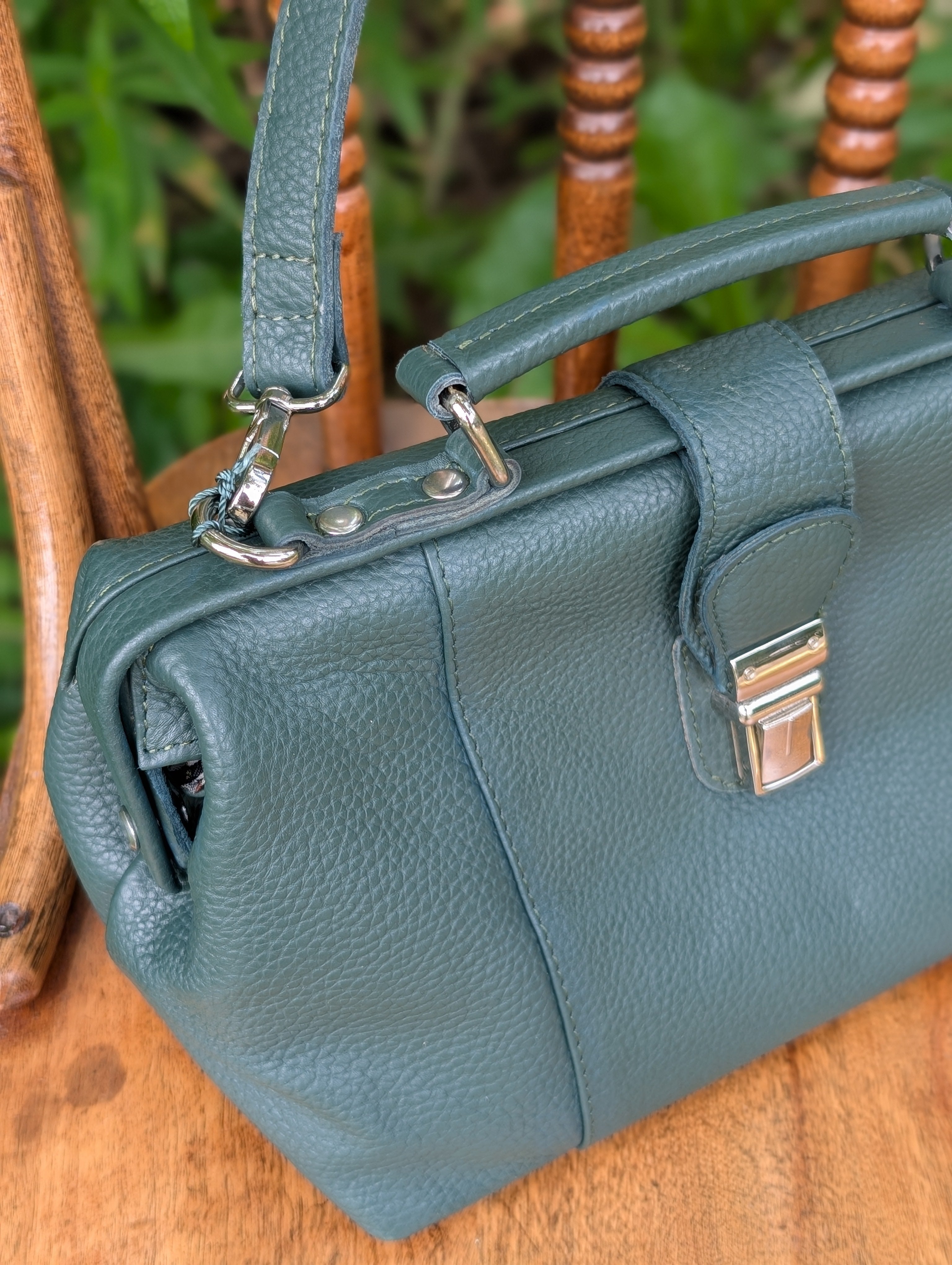 Bella, Women’s Full Grain Leather Bag