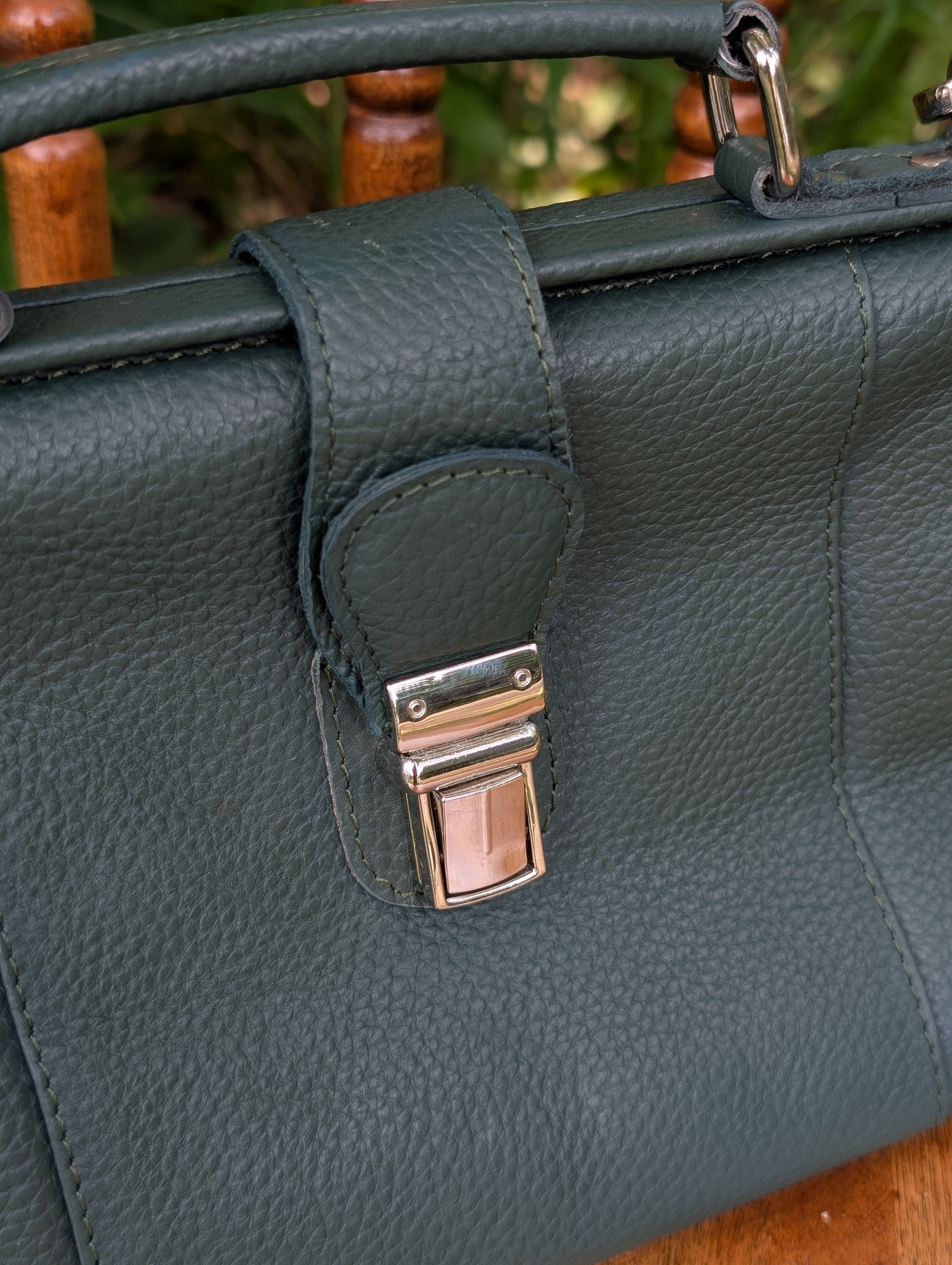 Bella, Women’s Full Grain Leather Bag