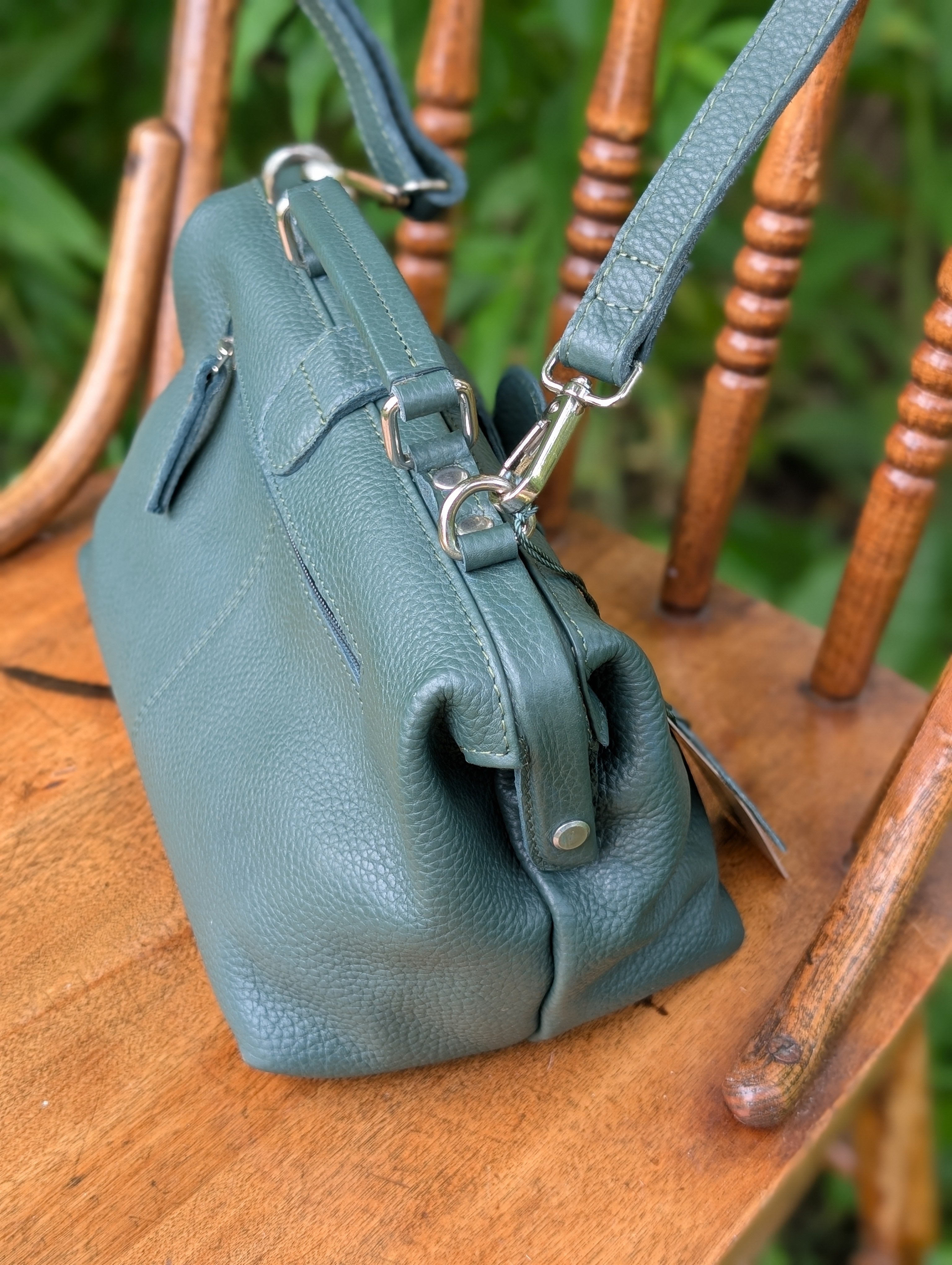 Bella, Women’s Full Grain Leather Bag