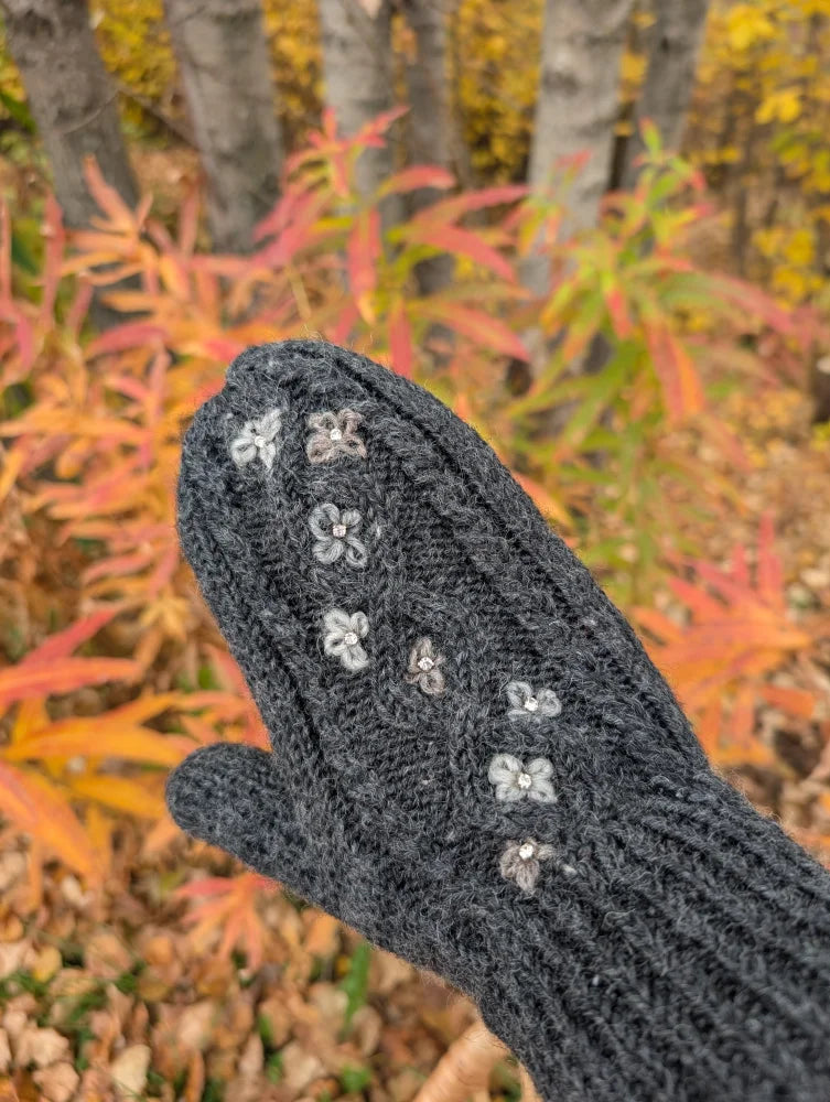 Azalea Mittens