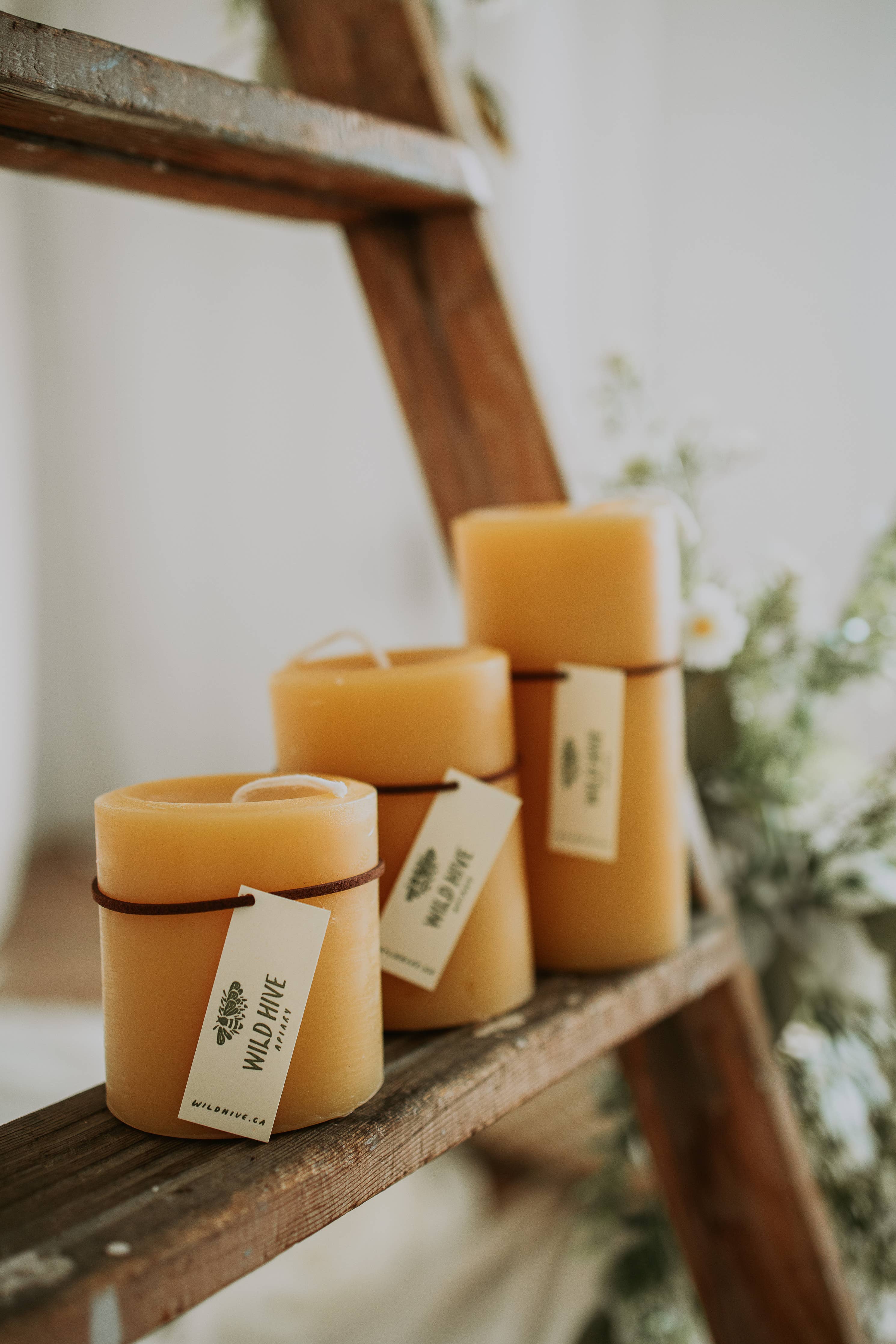 Beeswax Small Round Candle
