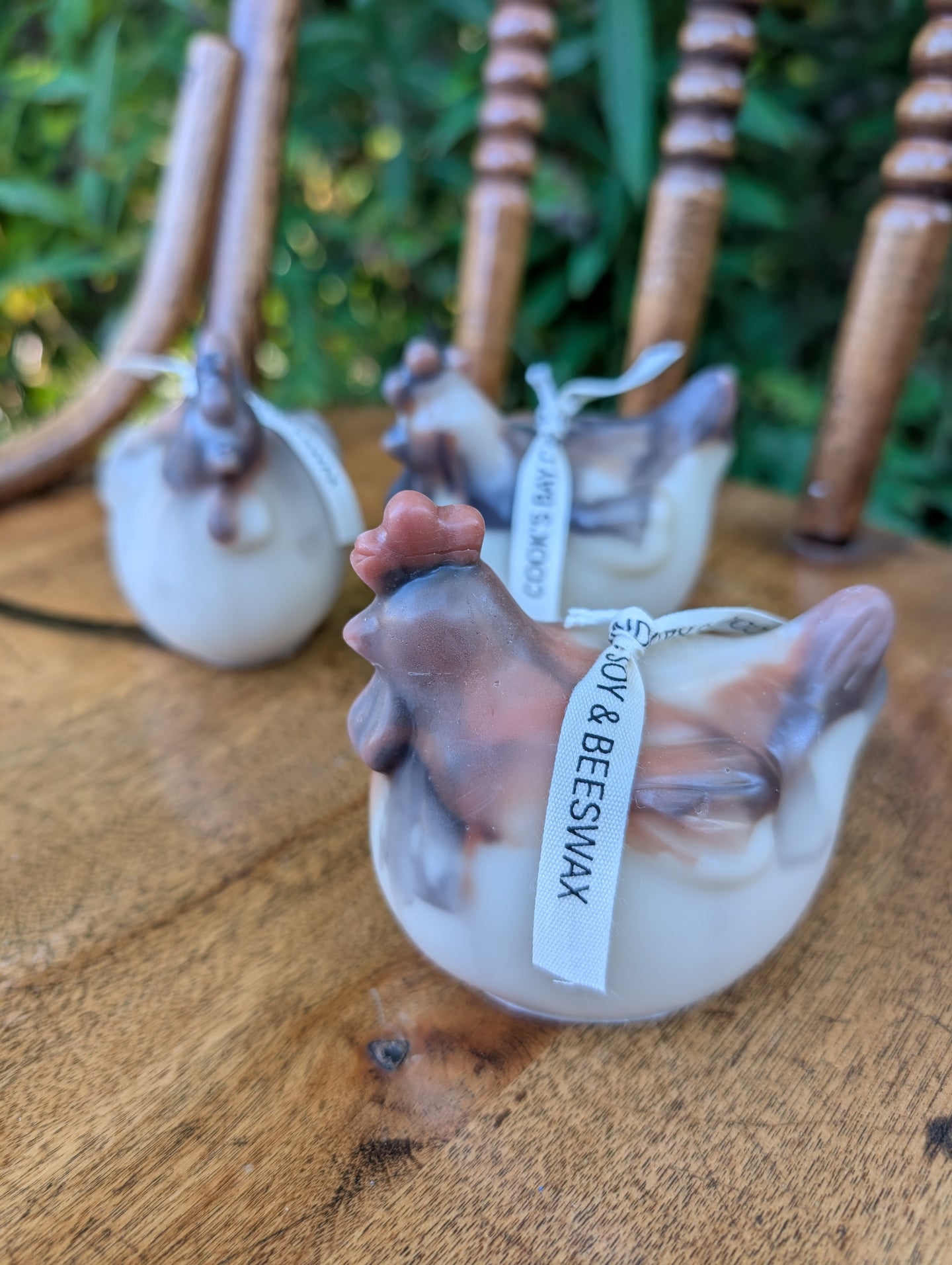 Hen Candle — soy & beeswax