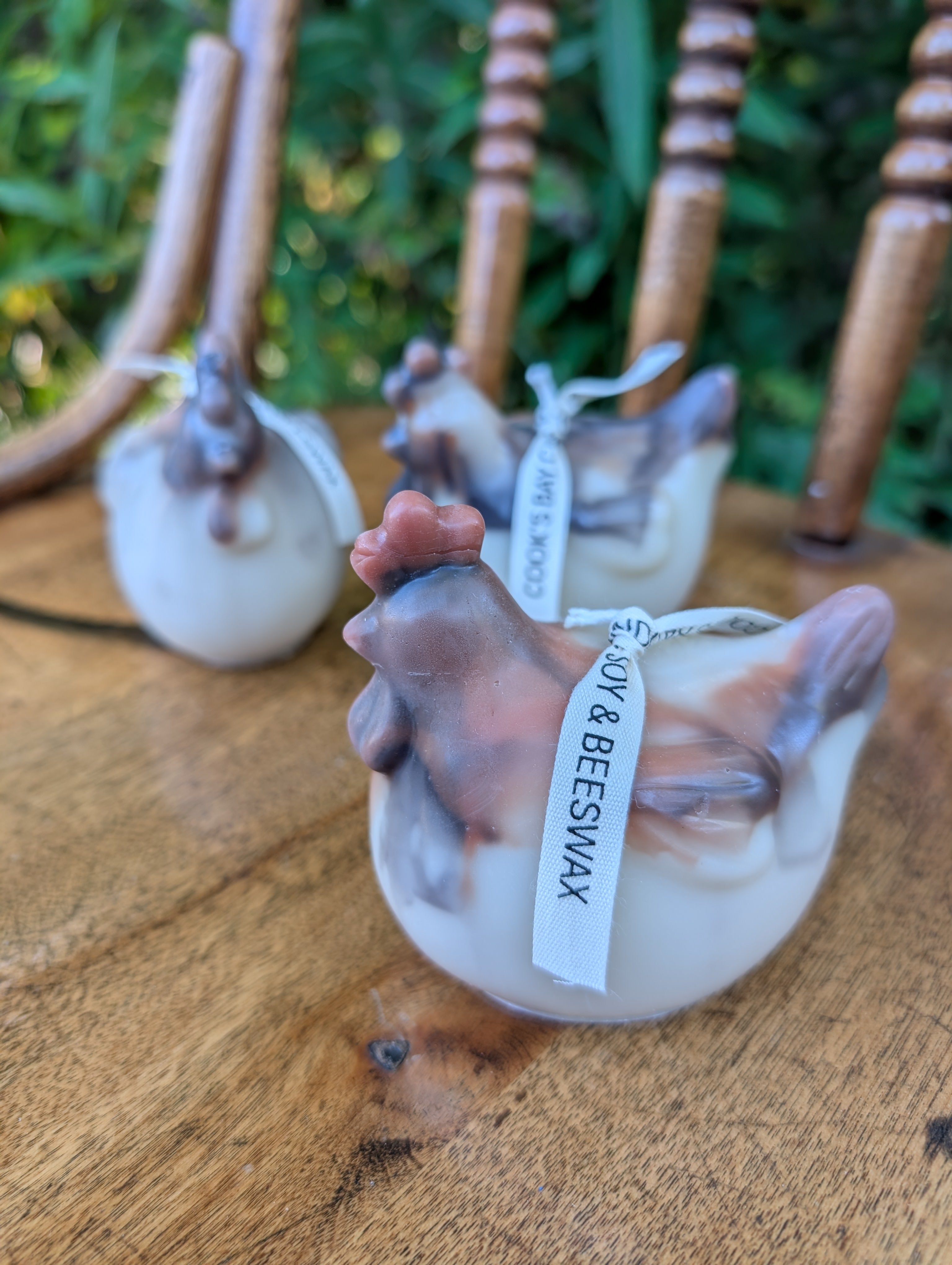 Hen Candle — soy & beeswax
